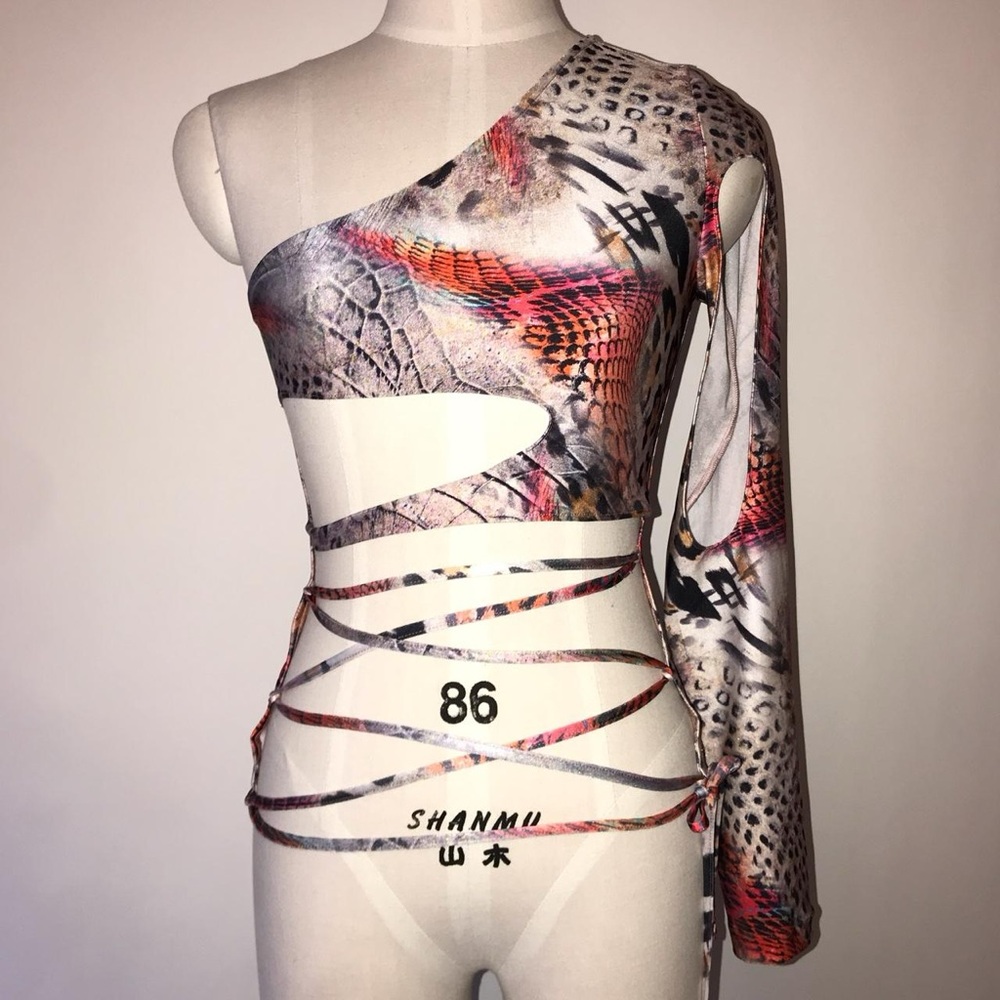 Kim Shui One shoulder tie top